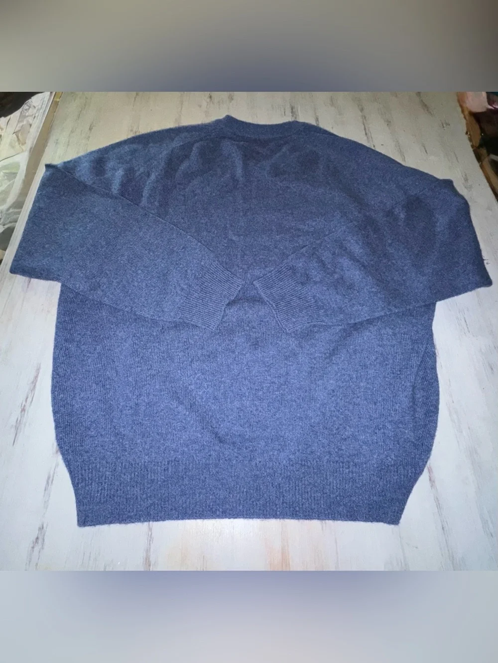 Men’s Large 100% Cashmere Blue V-Neck Two-Ply Sweater